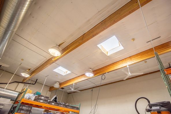 Industrial SE Portland Owner/User Opportunity: 3525 SE 17th Ave, Portland, OR 97202